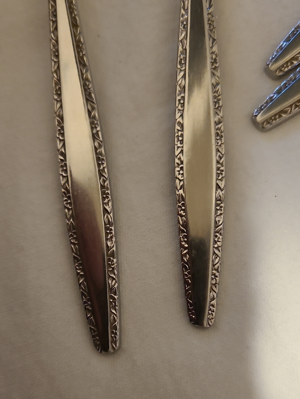 International Decorator Stainless Flatware Forks Silverware